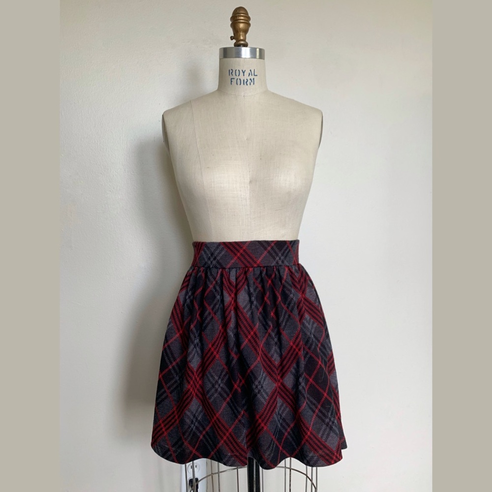 Classic Plaid School Girl Skater Skirt NWOT
